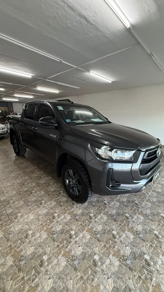 Toyota Hilux Pick-Up 2.8 Cd Sr 177Cv 4X4 At