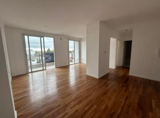 Departamento En Venta - 2 Dormitorios 2 Baños - Cochera - 75mts2 - La Plata