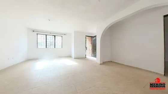 Casa En Arriendo En Medellín - La Castellana