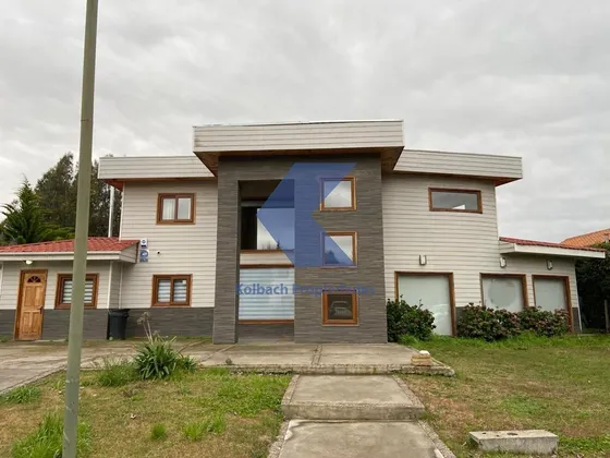Casa En Venta De 4 Dorm, 4 Baños, Gran Cocina En Machalí