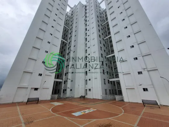 Apartamento En Venta En Comuneros. Cod V61733