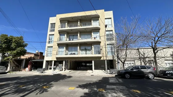 Departamento En  Dr Muñiz Al 300