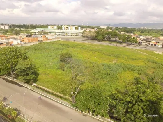 Terreno En Avenida Principal De Paraparal, Los Guayos Vende Dayanna Vasquez