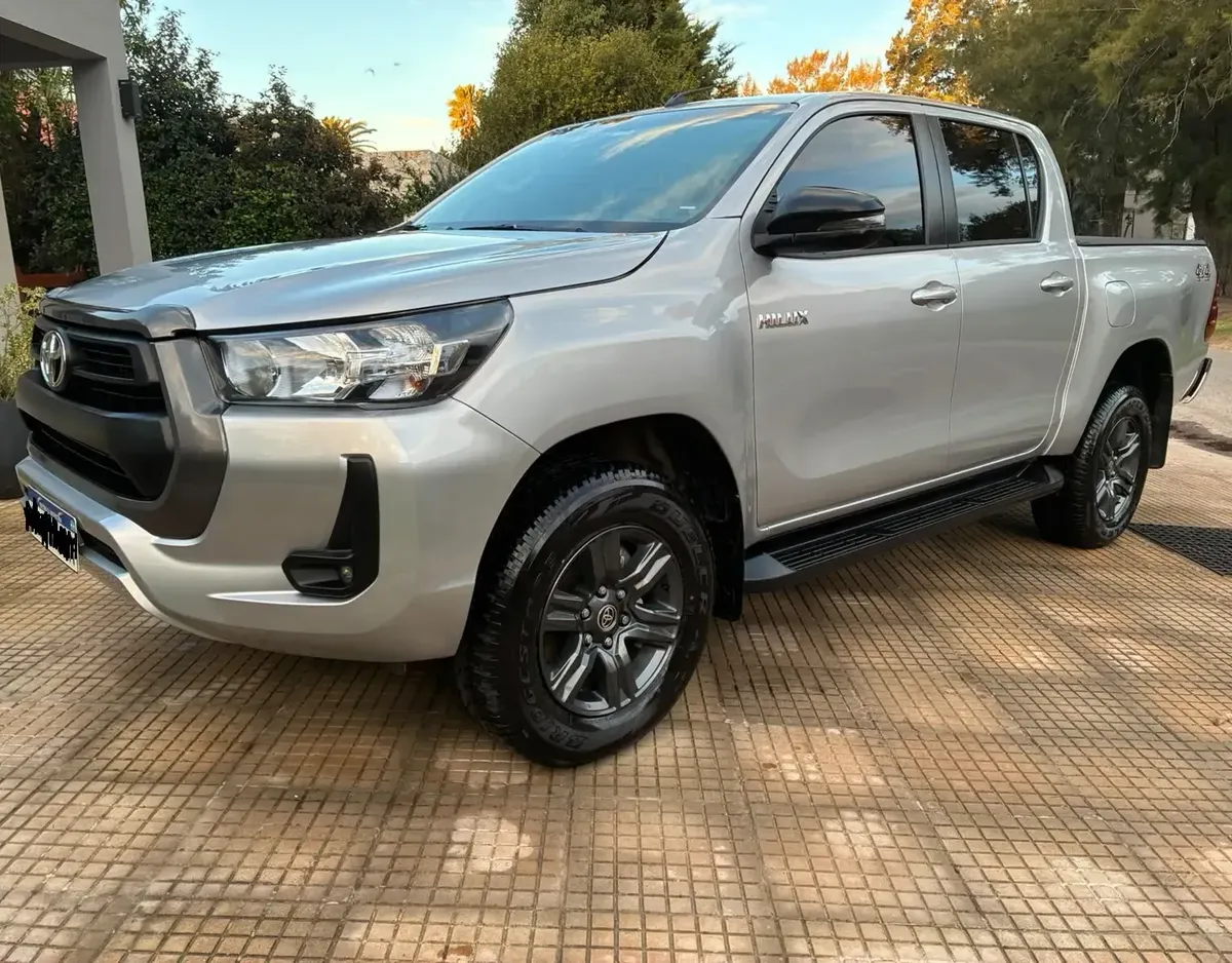 Toyota Hilux Pick-Up 2.8 Cd Sr 204Cv 4X4 At