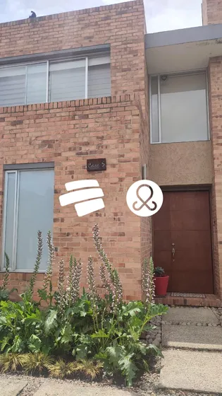 Venta Casa En Chìa Conjunto Cerrado 4 Habitaciones