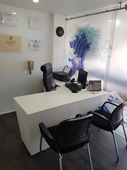 Consultorio Medico En Venta Habilitado Para Medicina General, Odontologico O Laboratorio Dental, Psicologia,  Remodelado, Ubicado En Centro Médico Cerca A Clinica El County, Heroes, Unilago