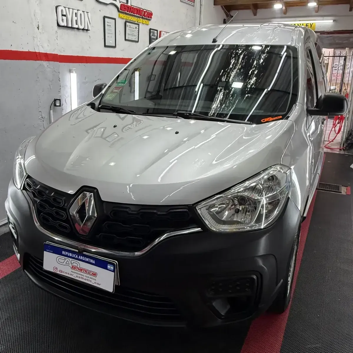 Renault Kangoo Ii Express 1.6 Sce Emotion 5A