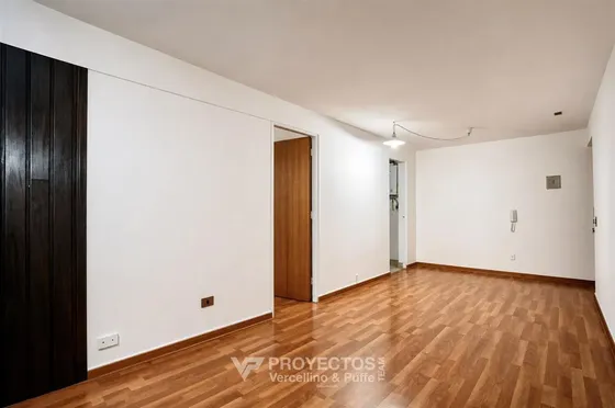 Dpto En Venta De 1 Dorm. 1 Baño A Pasos De Plaza Ñuñoa