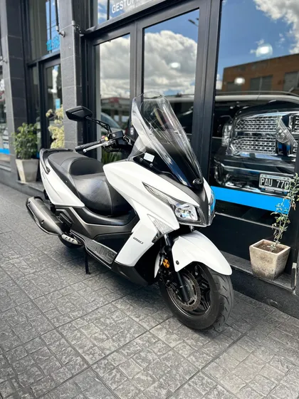 Kymco 250i X-town