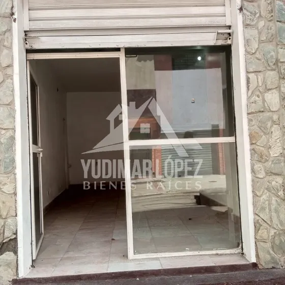 Local Comercial En Alquiler En Av. Bermudez, Maracay Edo. Aragua.