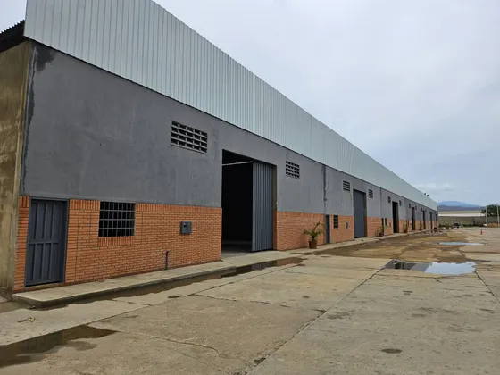 Se Alquilan Galpones Nuevos De 500 M2 Y 700 M2 En Barcelona Anzoategui
