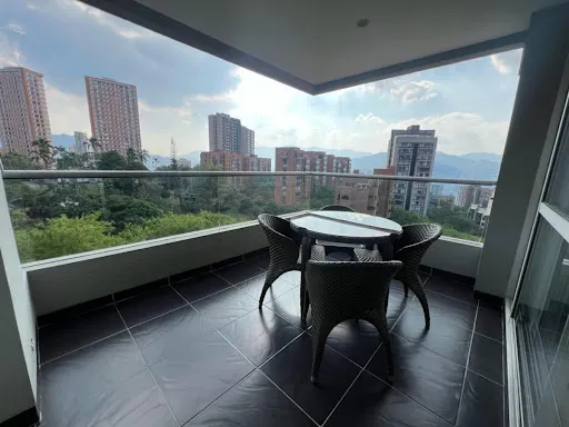 Apartamento En Venta Los Balsos 743-6301
