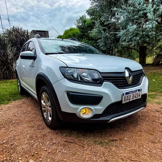 Renault Sandero Stepway 1.6 Privilege 105cv