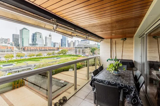 Venta Departamento 5 Ambientes En Puerto Madero Con Cochera, Balcón Terraza Y Vista Abierta