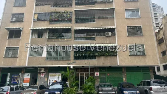 Apartamento En Alquiler, Colinas De Bello Monte #25-14856 - Marigreys Blanco -