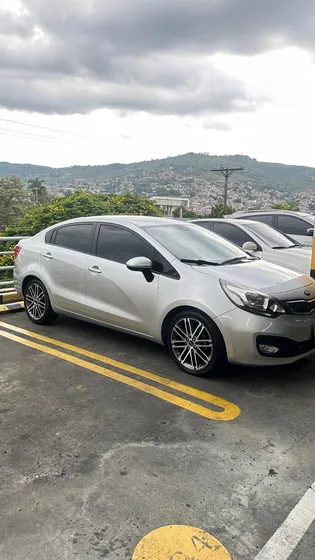 Kia Rio 1.4 4 P