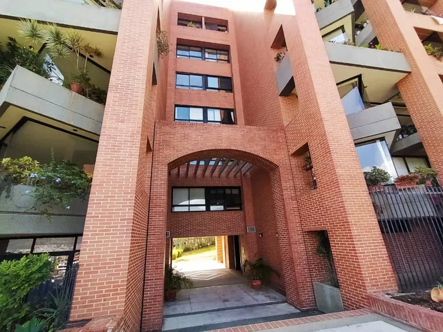 Apto / Alquiler / Macaracuay (calle Privada) / 165m2 / 3-3-2
