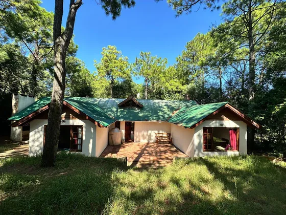 Casa En Venta - 3 Dormitorios 2 Baños - Pinamar