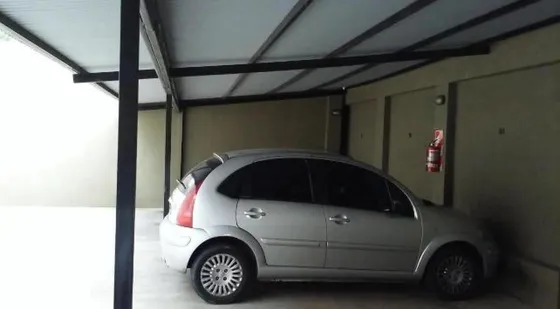 Cochera En Venta - 12mts2 - Lanús