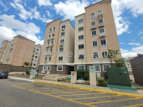 Norgelin Diaz Alquila Apartamento En El Este De Barquisimeto Con Planta Eléctrica Cod. 25-15218