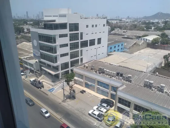 Oficina En Exclusivo Centro Empresarial Cod. 18343