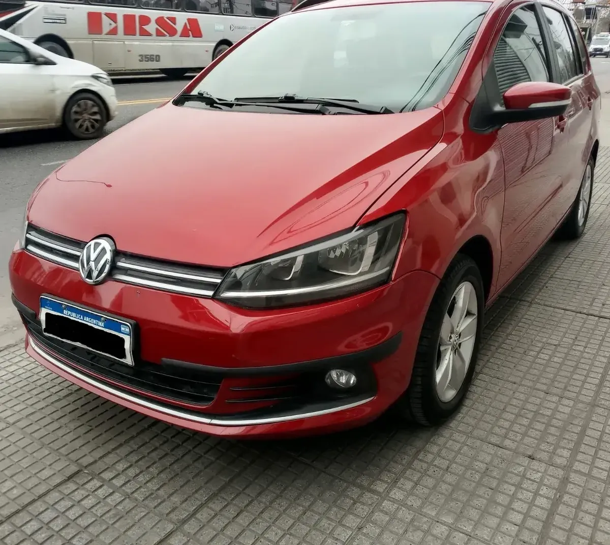 Volkswagen Suran 1.6 Highline