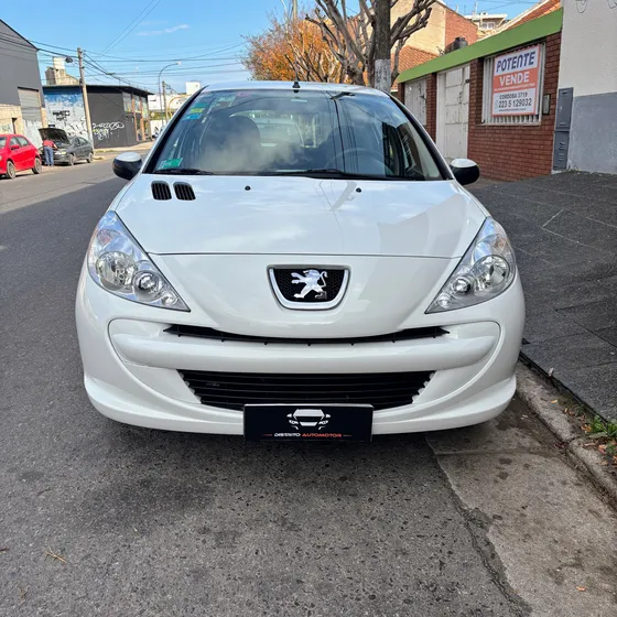 Peugeot 207 1.4 Allure 75cv