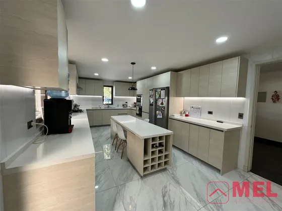 Casa En Venta De 4 Dorm. En Piedra Roja Chicureo