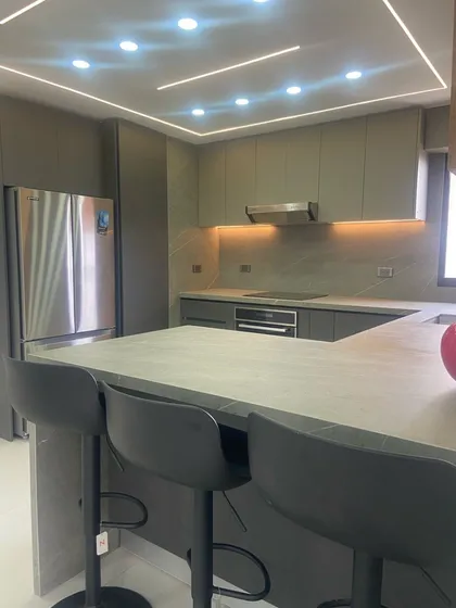  Apto En Venta  Colinas De Bello Monte, Remodelado 66 M²
