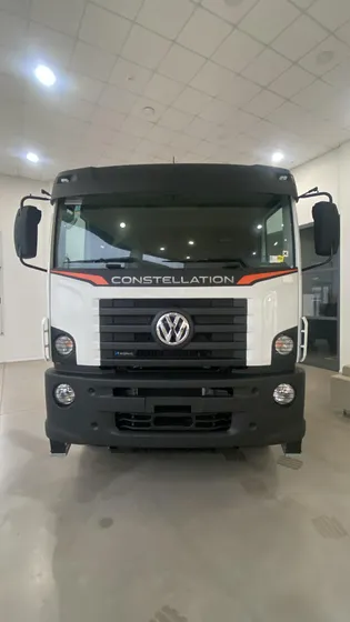 Volkswagen Constellation 33.460 6x4