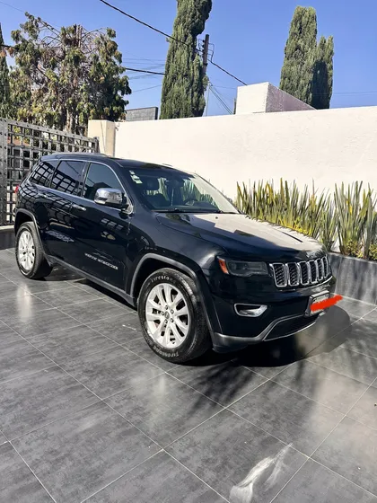 Jeep Grand Cherokee 3.6 Limited Lujo 4x2 Mt
