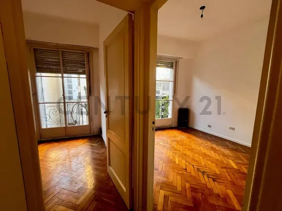 Venta Departamento 3 Ambientes Con Dependencia Al Frente Y Cochera Recoleta