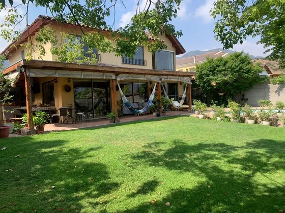 Casa Con Excelente Terreno , Sector Valle La Dehesa