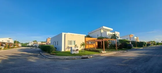 Alquiler Amplia Casa 3 Habitaciones En Vista Cana Bavaro Punta Cana