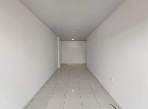 Local En Arriendo En San Miguel. Cod A24207