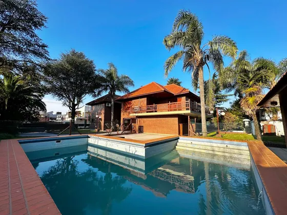 Casa En Venta En La Plata.