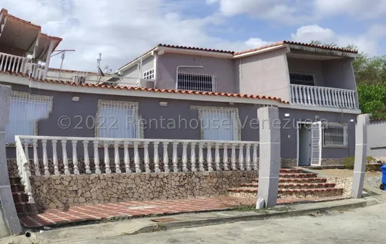 Rosa Rodríguez Vende Casa En Villas De Yara, Yaracuy 25-17169