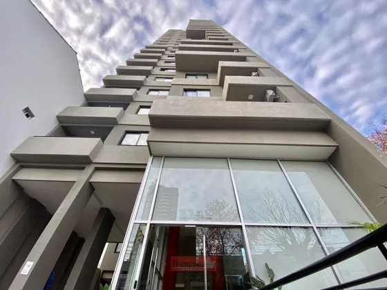 Venta De Departamento 2 Amb En El Edificio Newencon Cochera