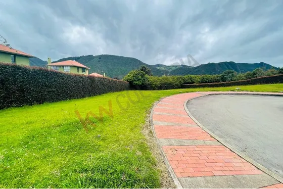  magnifico Lote En Conjunto Cerrado La Calera. (12745).