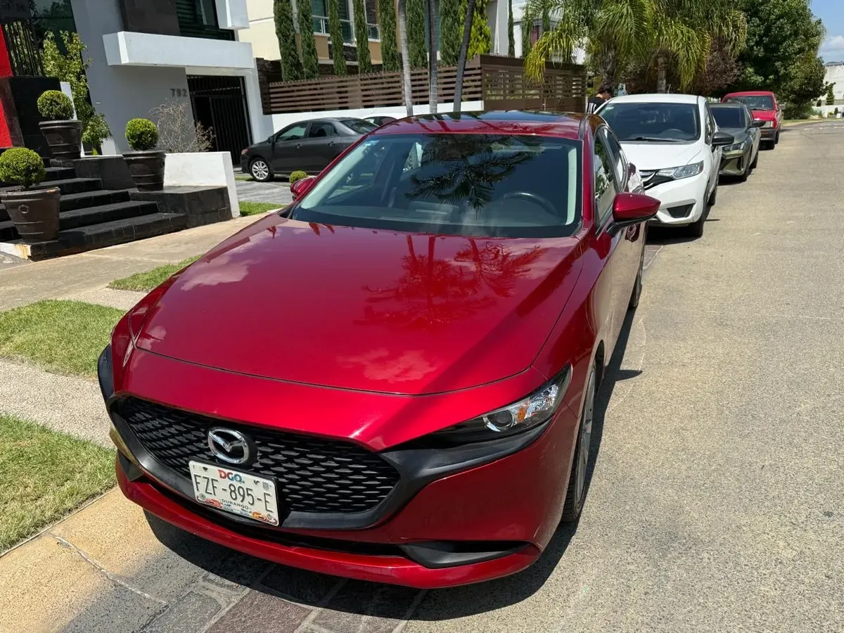 Mazda 3 2021453039930894592004