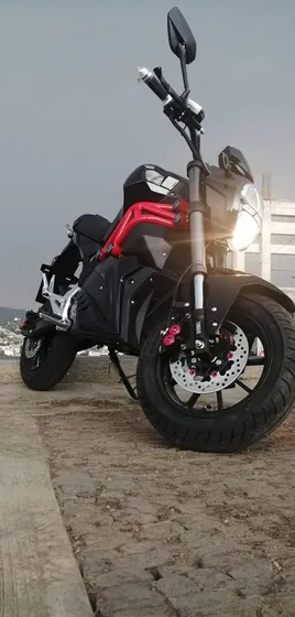 Motocicleta Eléctrica Horwin Española Modelo Fst Máster 2021