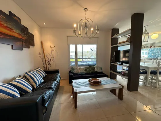 Departamento 3 Ambientes En Venta - Pinamar - 2 Cuadras Del Mar