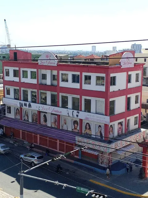 Alquilo Primer Nivel  Av Mexico Esq. Av Duarte Barrio Chino