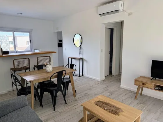 Venta 2 Ambientes Pb Con Jardin, Barrio La Agustina, Pilar.
