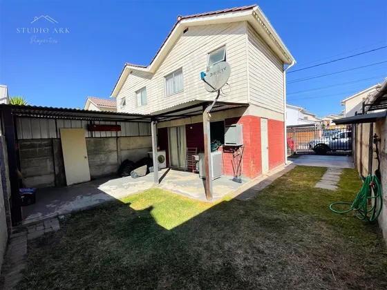 Casa En Venta De 2 Dorm. En Rancagua