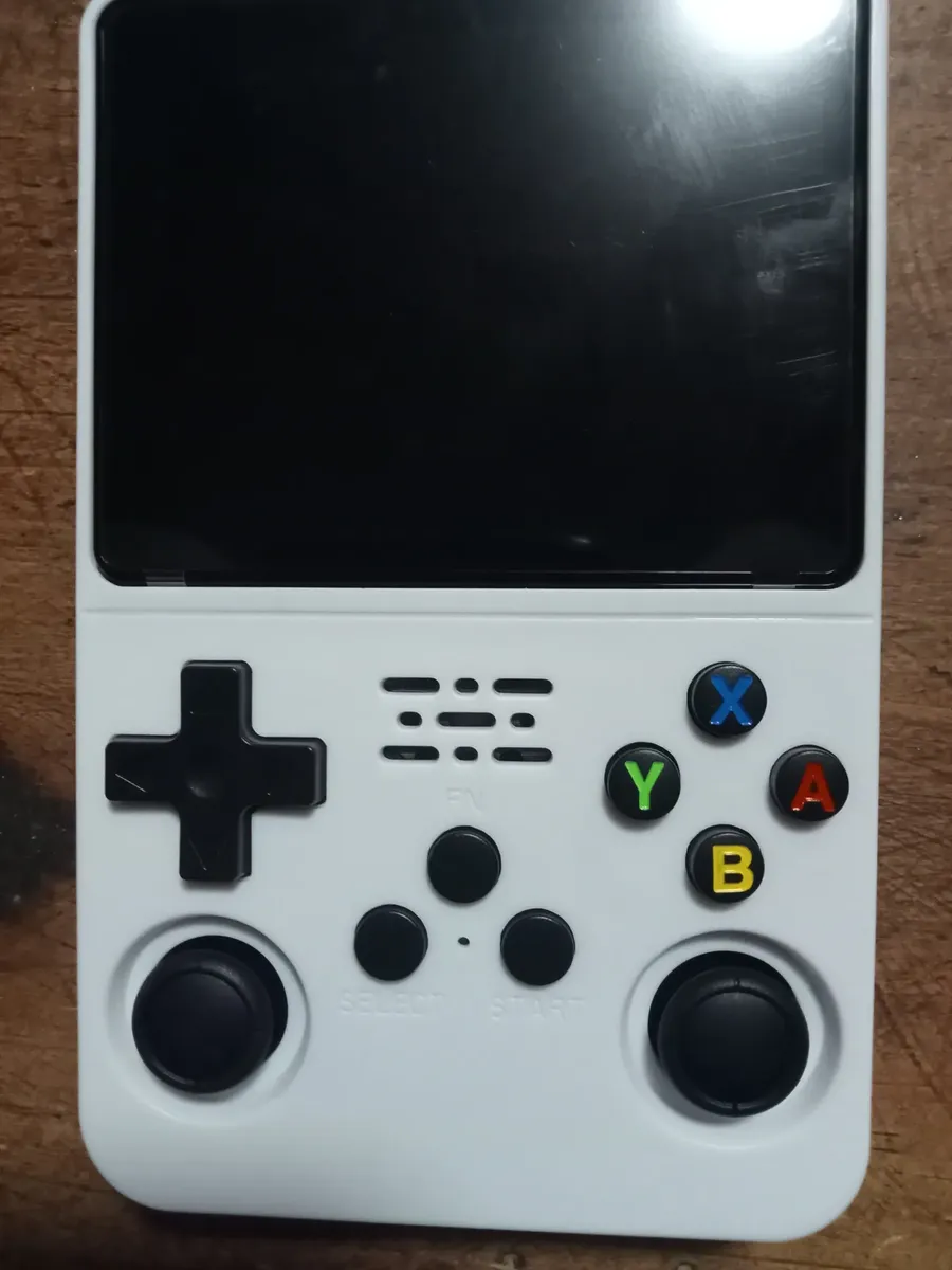 Foto real do Mini Console R36S
