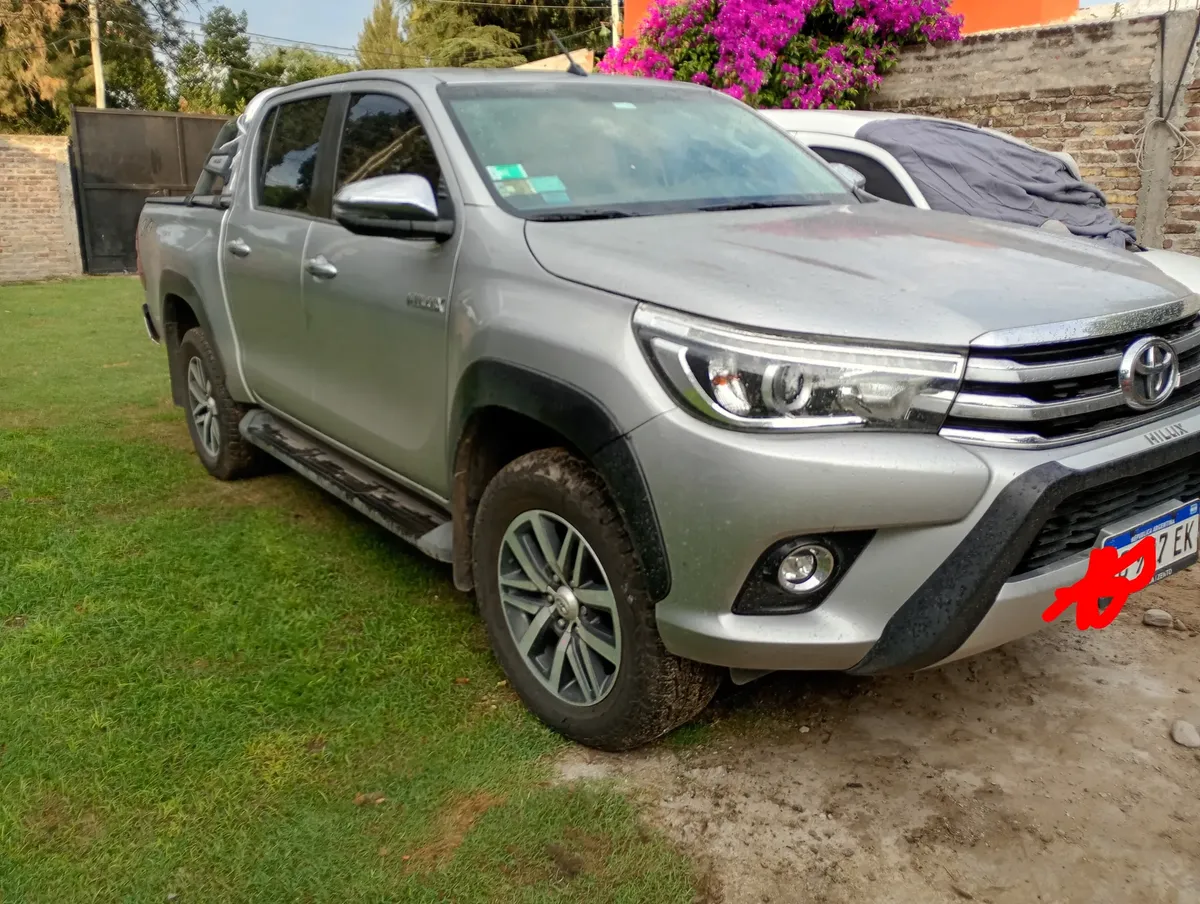 Toyota Hilux Pick-Up 2.8 Cd Srx 177cv 4x4