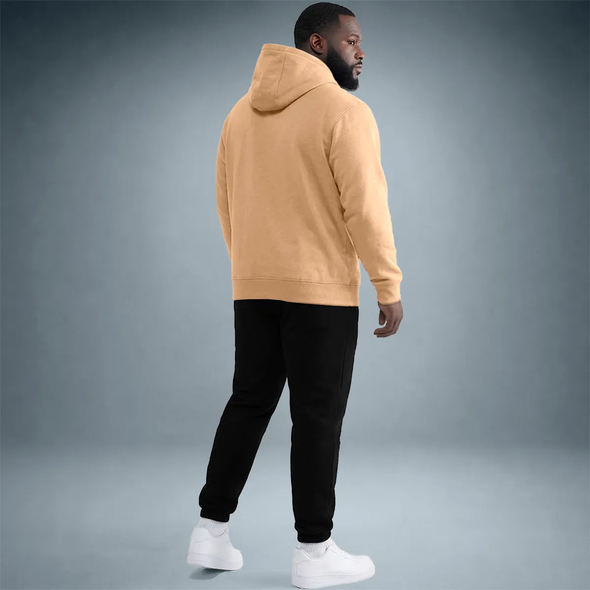 Vista traseira do conjunto de moletom masculino com blusa bege e calça preta