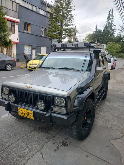 Jeep Cherokee 4.0 Laredo