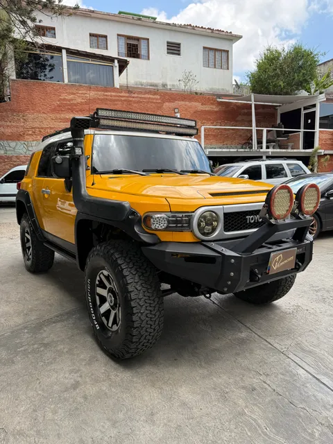 Toyota Fj Cruiser Automático 4x4